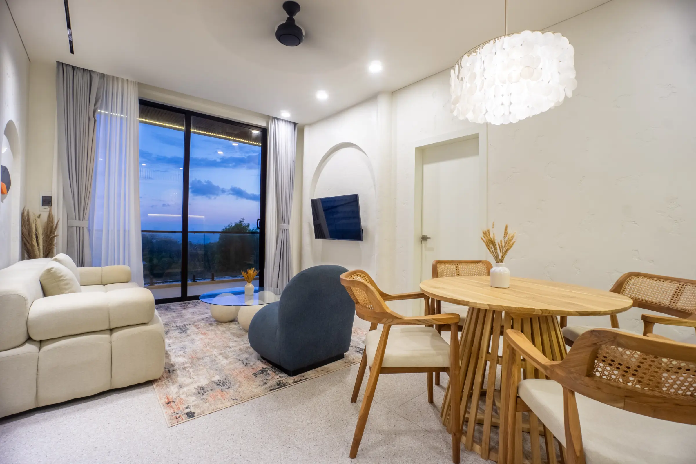 Apartment with Ocean View at White Residence, Kutuh