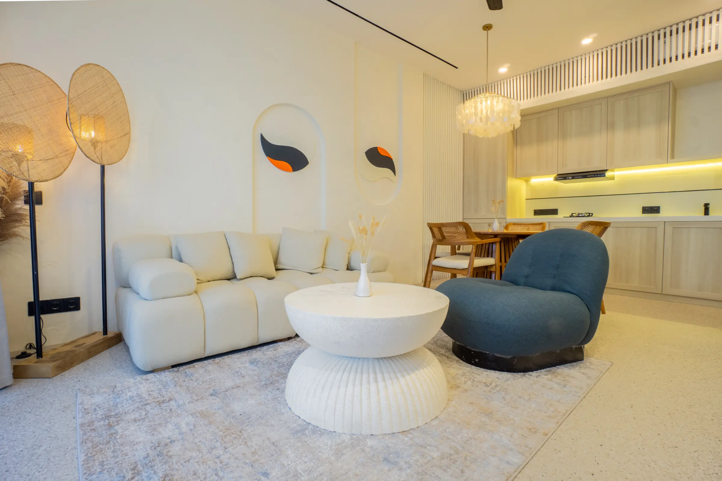 Apartment with Private Pool at White Residence