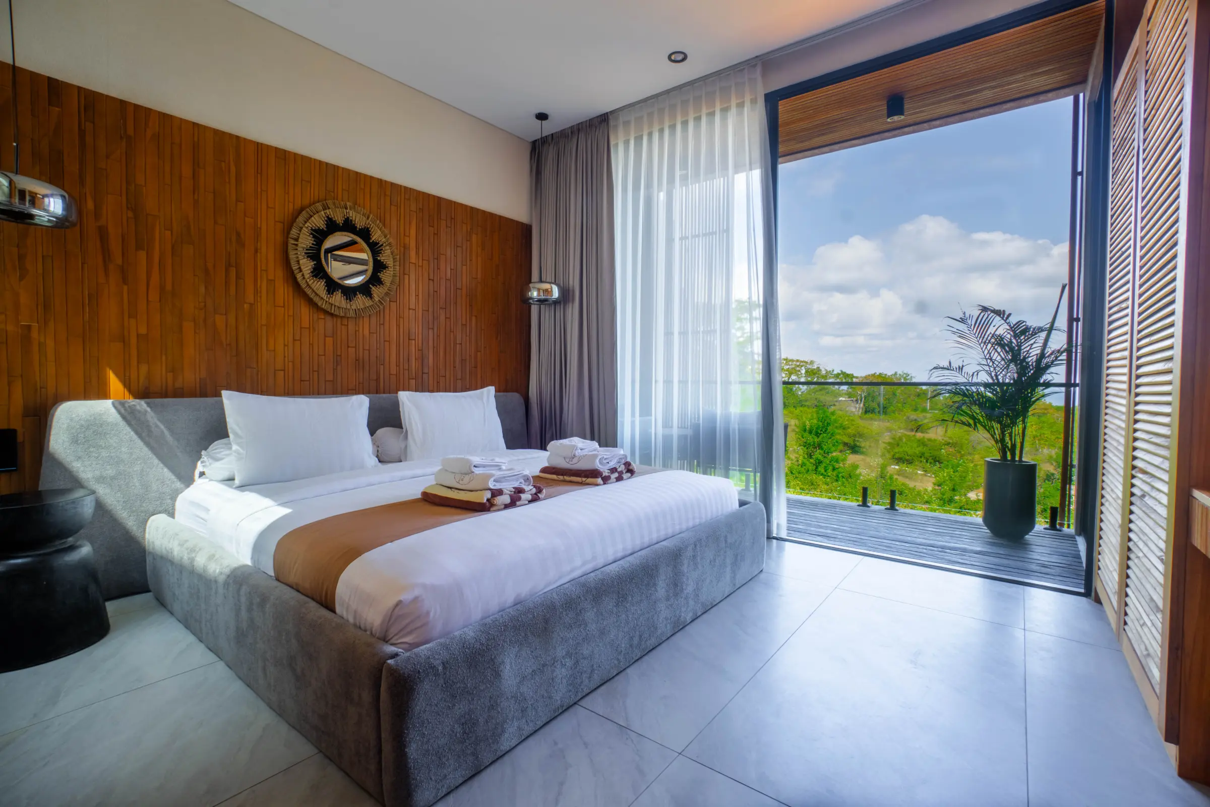 Villa with Ocean View and Rooftop at Rahya Villas