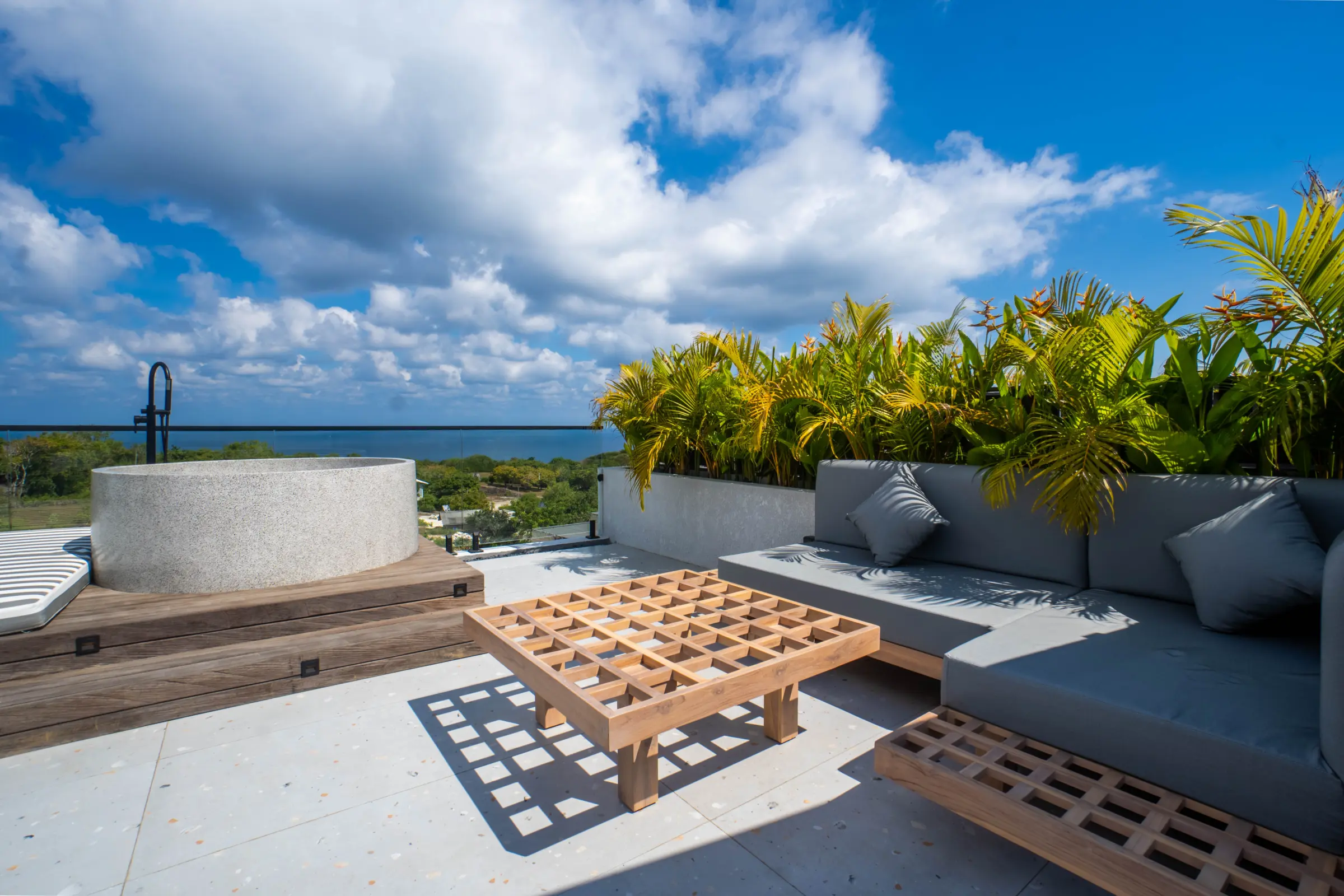 Villa with Ocean View and Rooftop at Rahya Villas