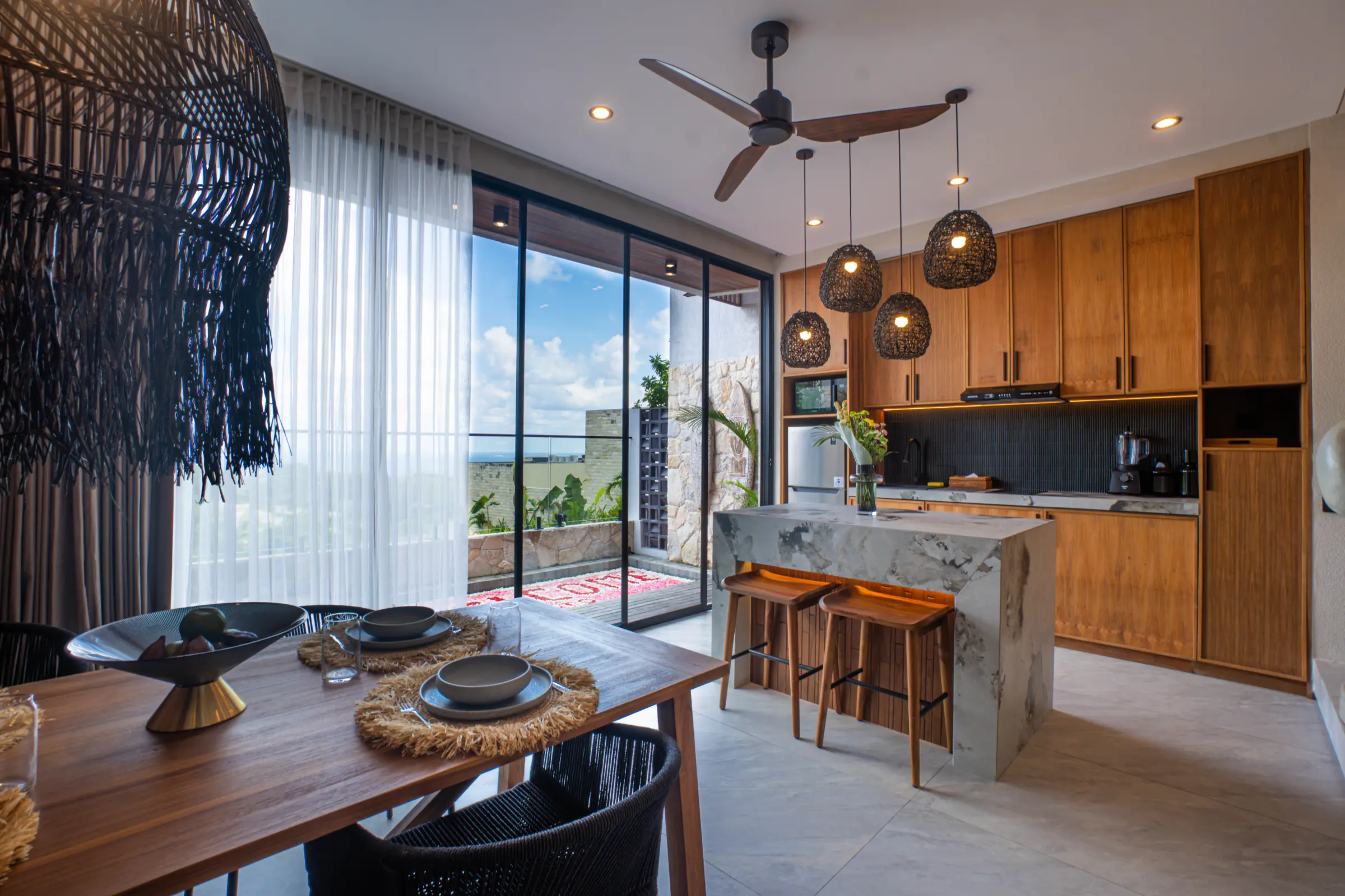 Villa with Ocean View and Rooftop at Rahya Villas
