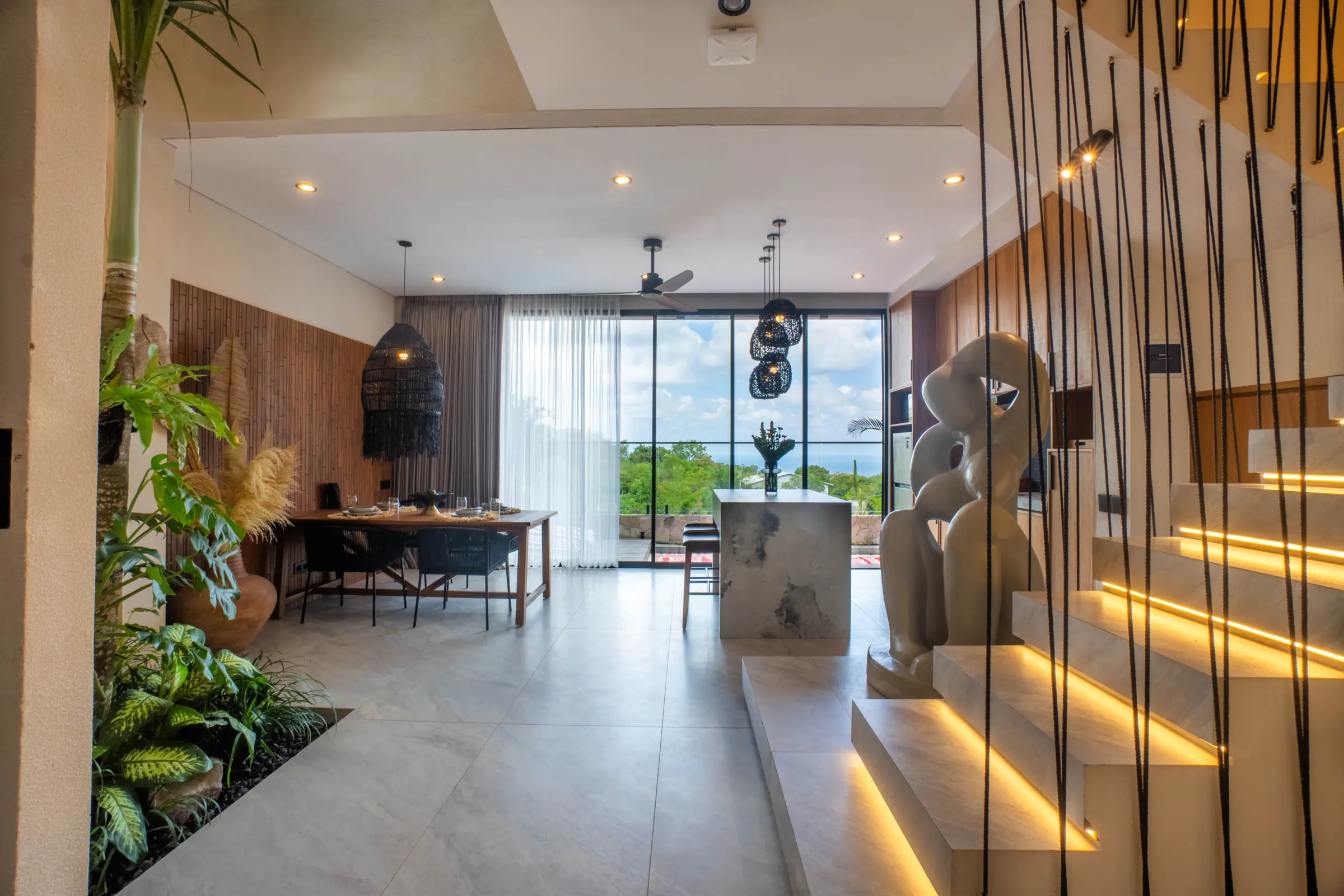 Villa with Ocean View and Rooftop at Rahya Villas