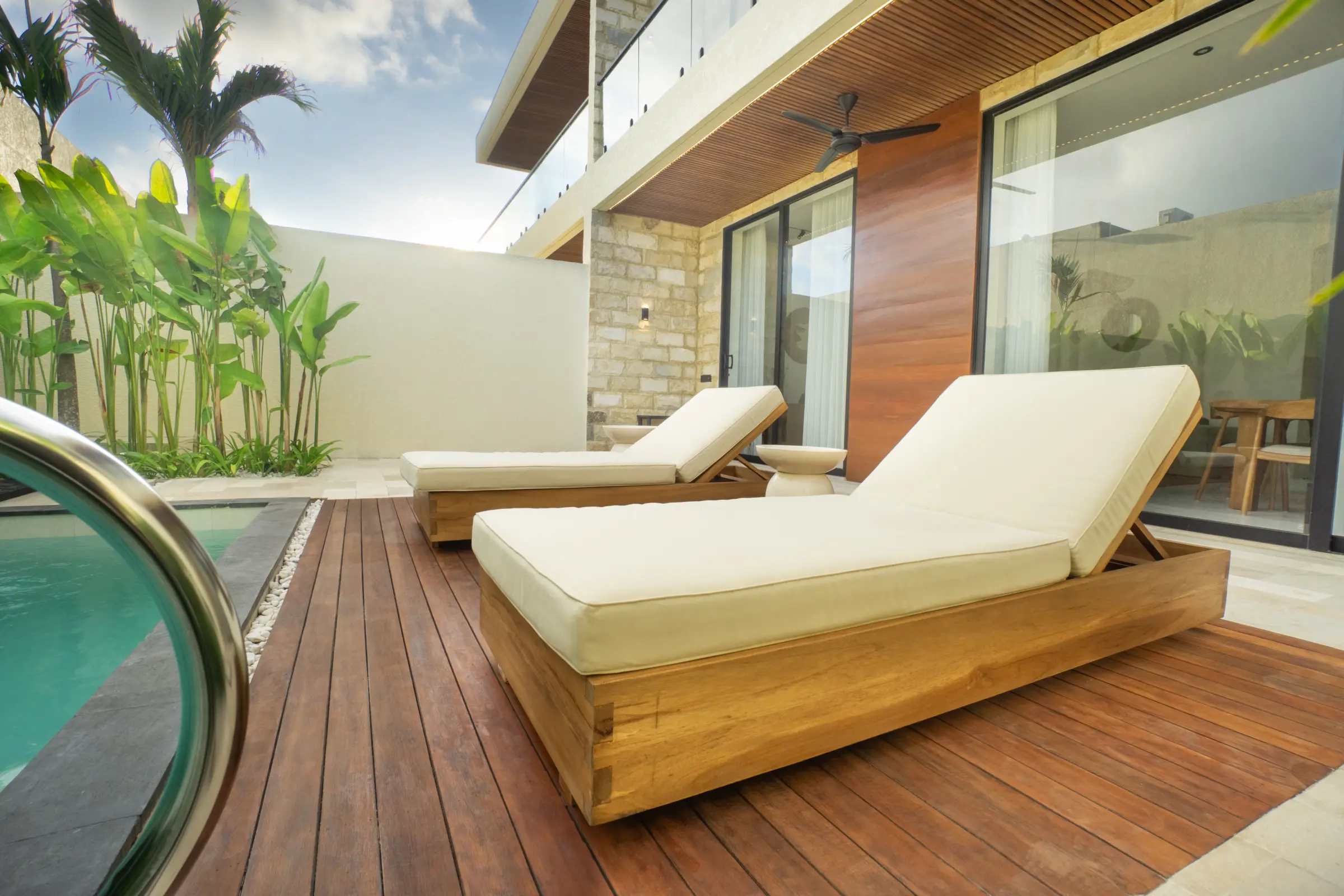 Villa with Pool and Ocean View at White Residence